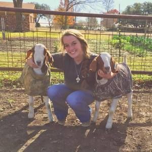 Meet your Posher, Hannah